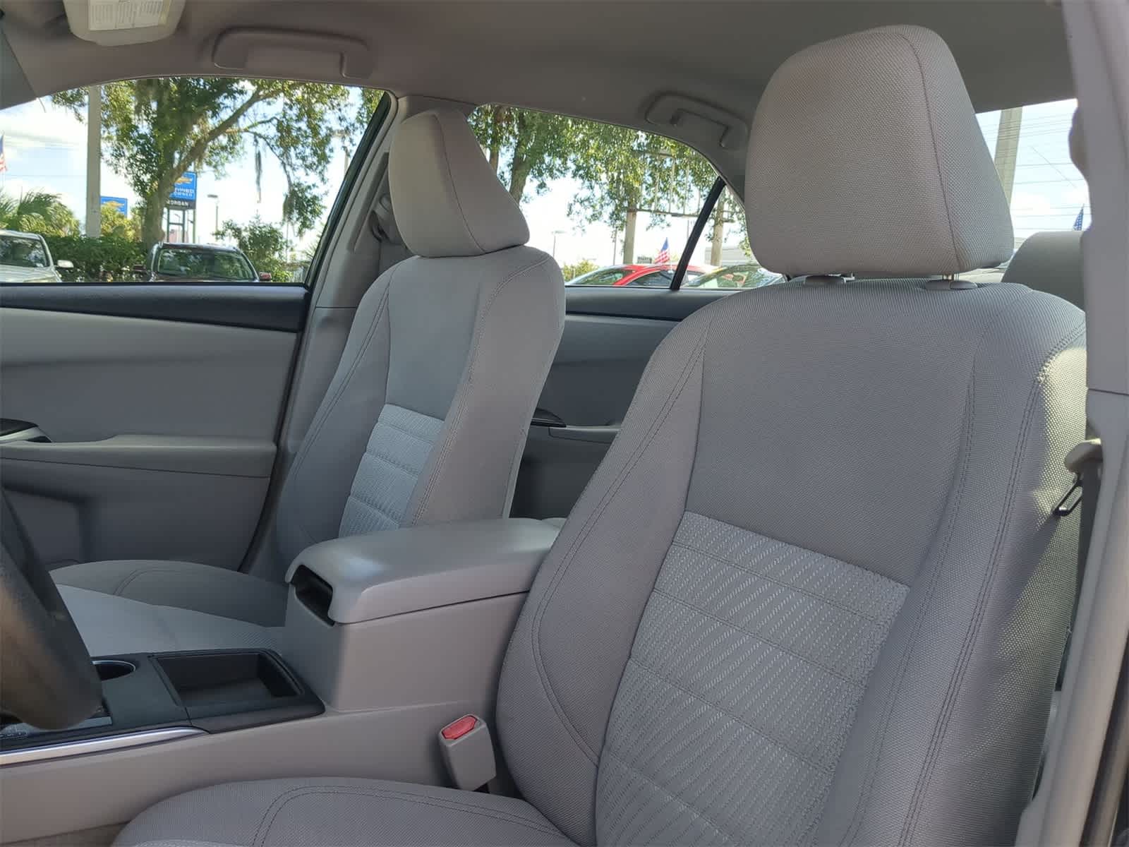 2017 Toyota Camry LE 8