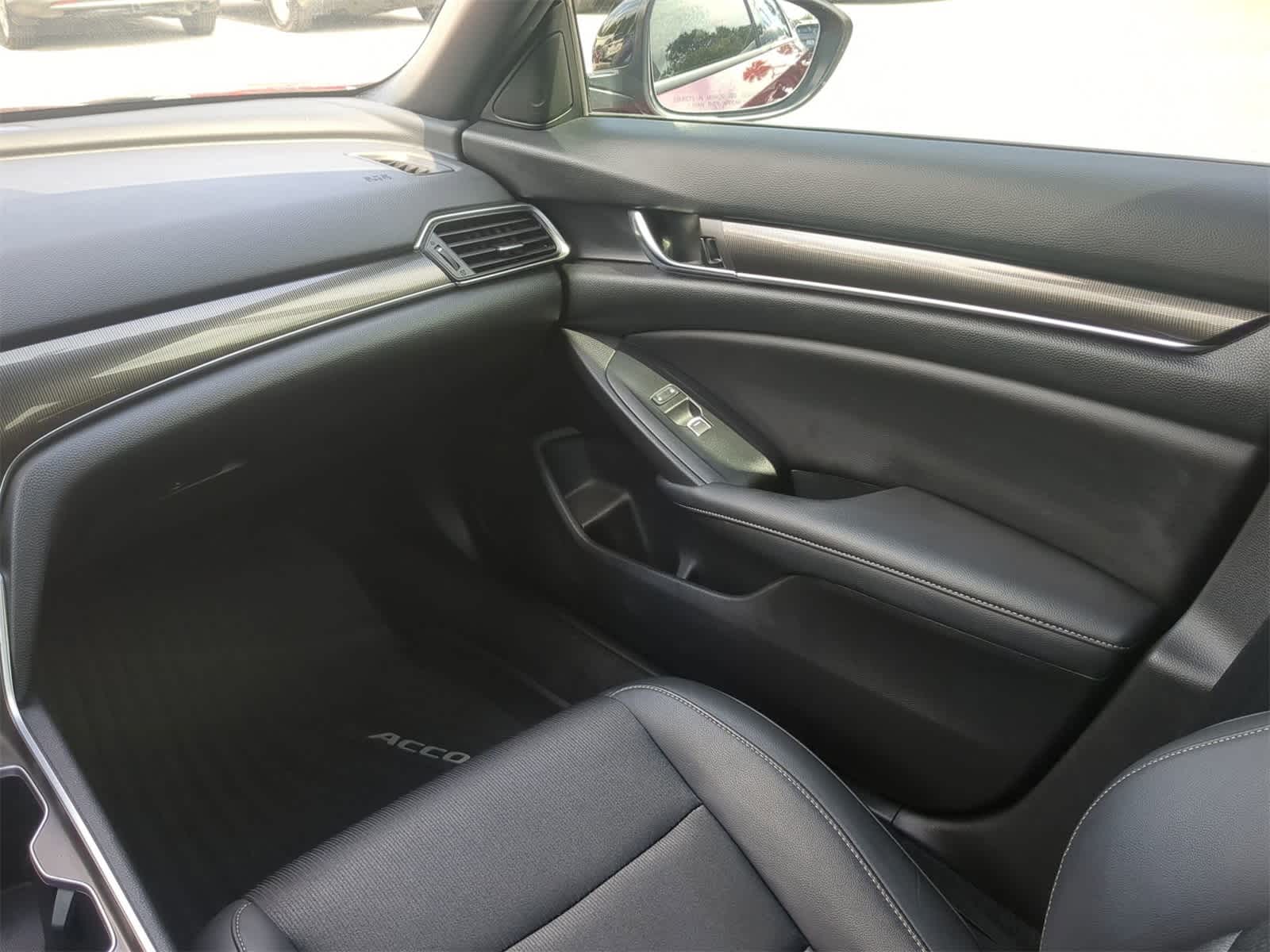 Thumbnail: 2022 Honda Accord - 16