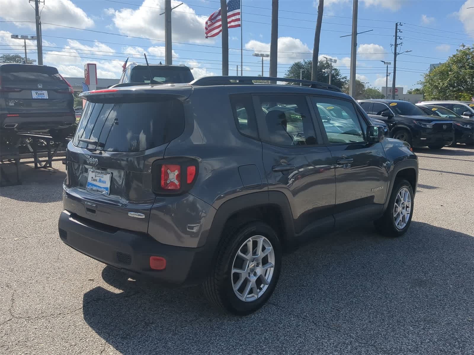 Thumbnail: 2021 Jeep Renegade - 6