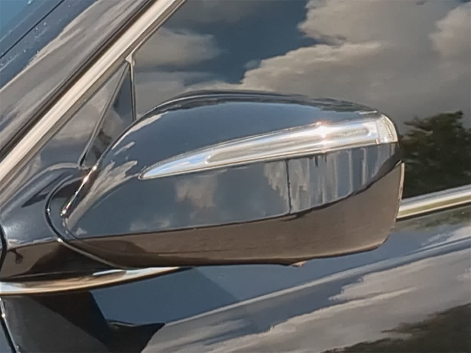 Thumbnail: 2018 Hyundai Santa Fe - 12