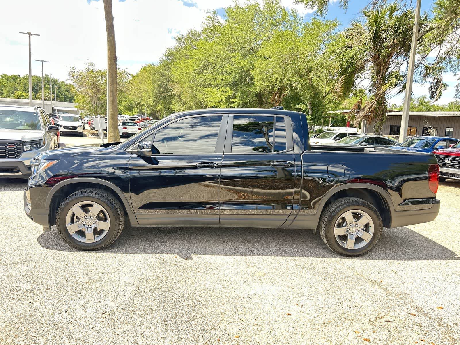 Thumbnail: 2025 Honda Ridgeline - 4