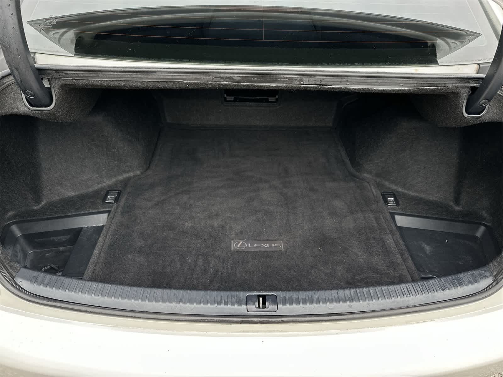 Thumbnail: 2013 Lexus IS - 13