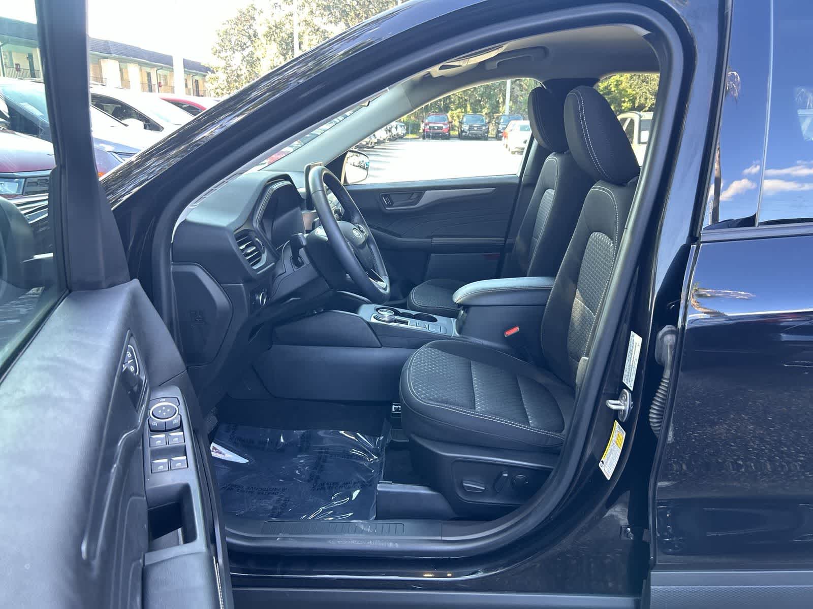 Thumbnail: 2023 Ford Escape - 2