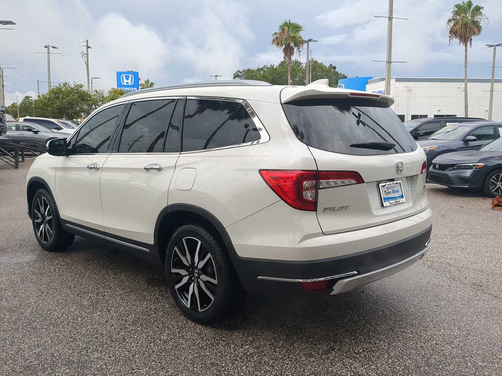Thumbnail: 2019 Honda Pilot - 4