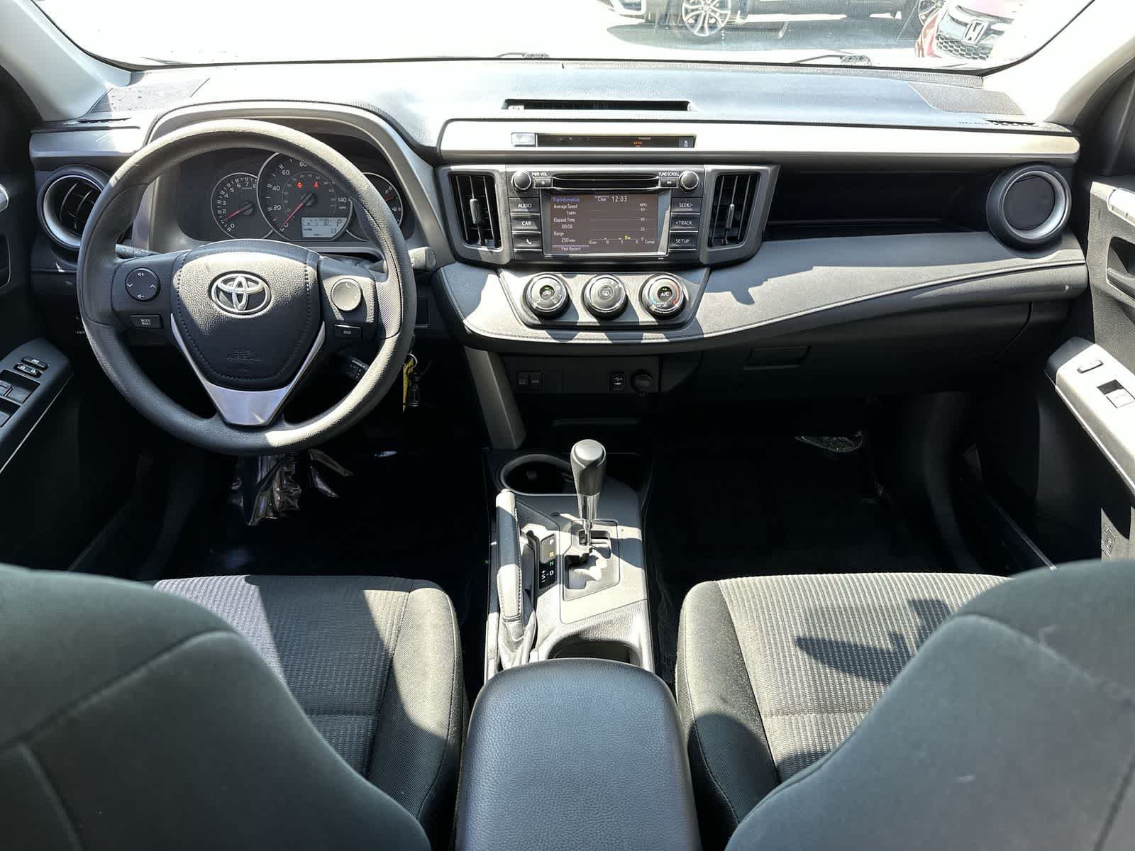Thumbnail: 2016 Toyota RAV4 - 15