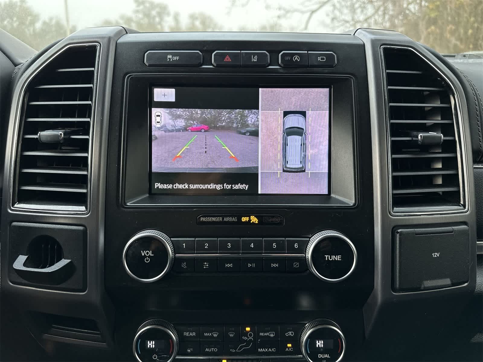 Thumbnail: 2020 Ford Expedition - 20