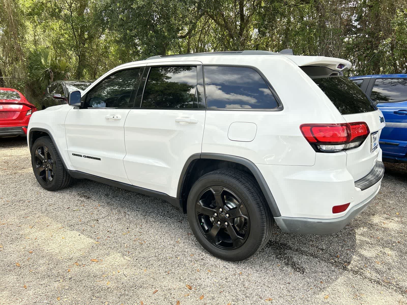 Thumbnail: 2019 Jeep Grand Cherokee - 6