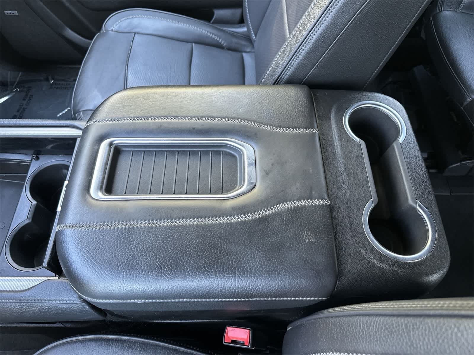 Thumbnail: 2023 GMC Yukon XL - 16