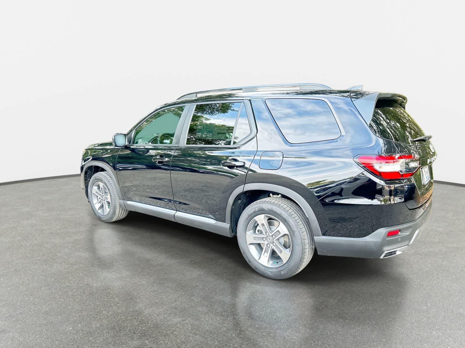 Thumbnail: 2026 Honda Pilot - 6
