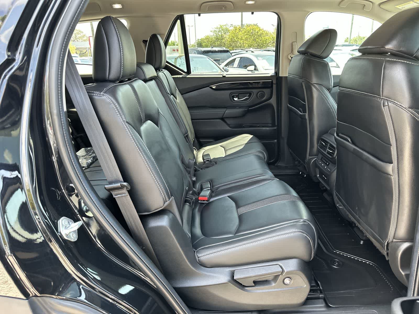 Thumbnail: 2024 Honda Pilot - 13