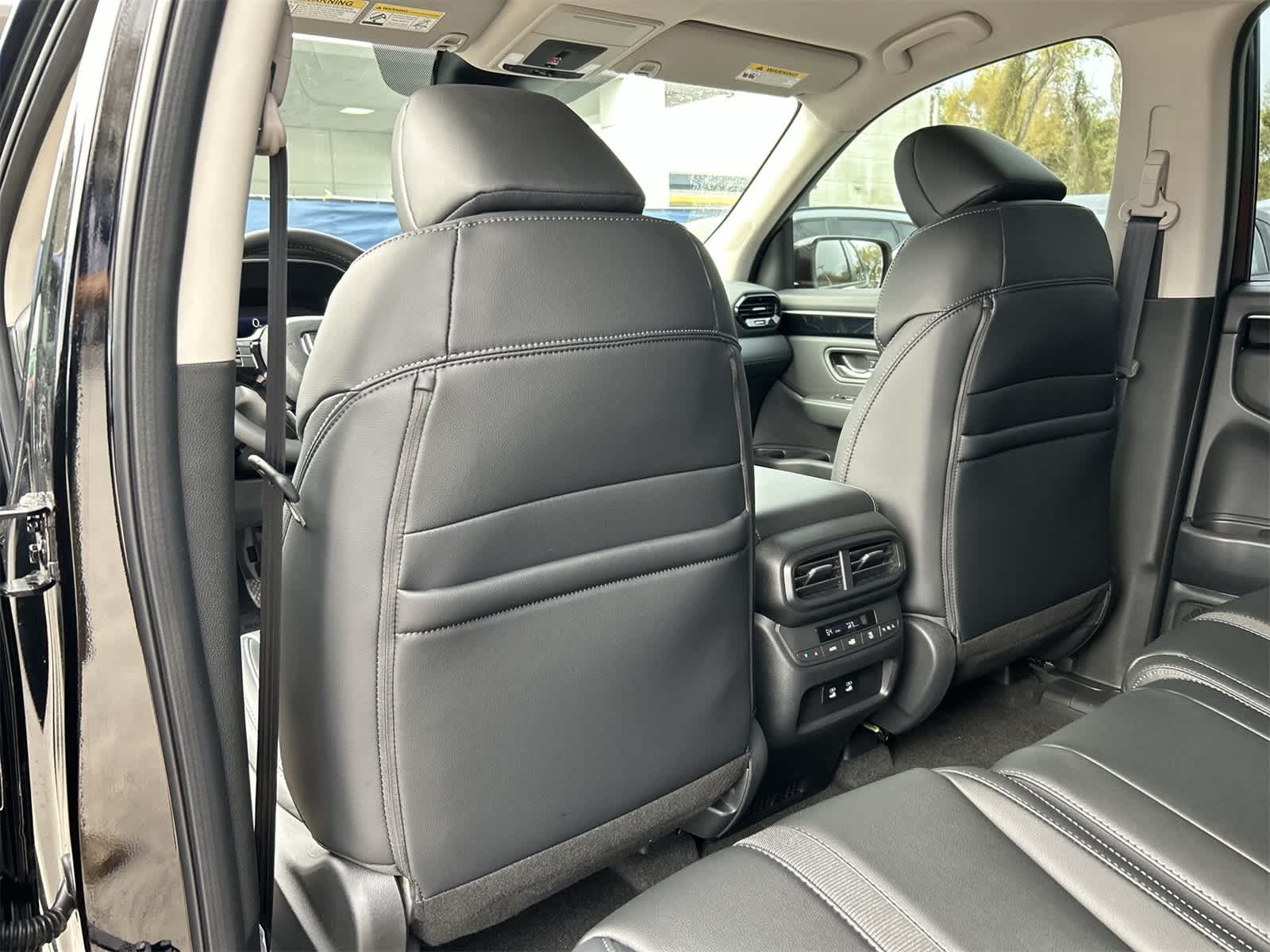 Thumbnail: 2026 Honda Pilot - 13