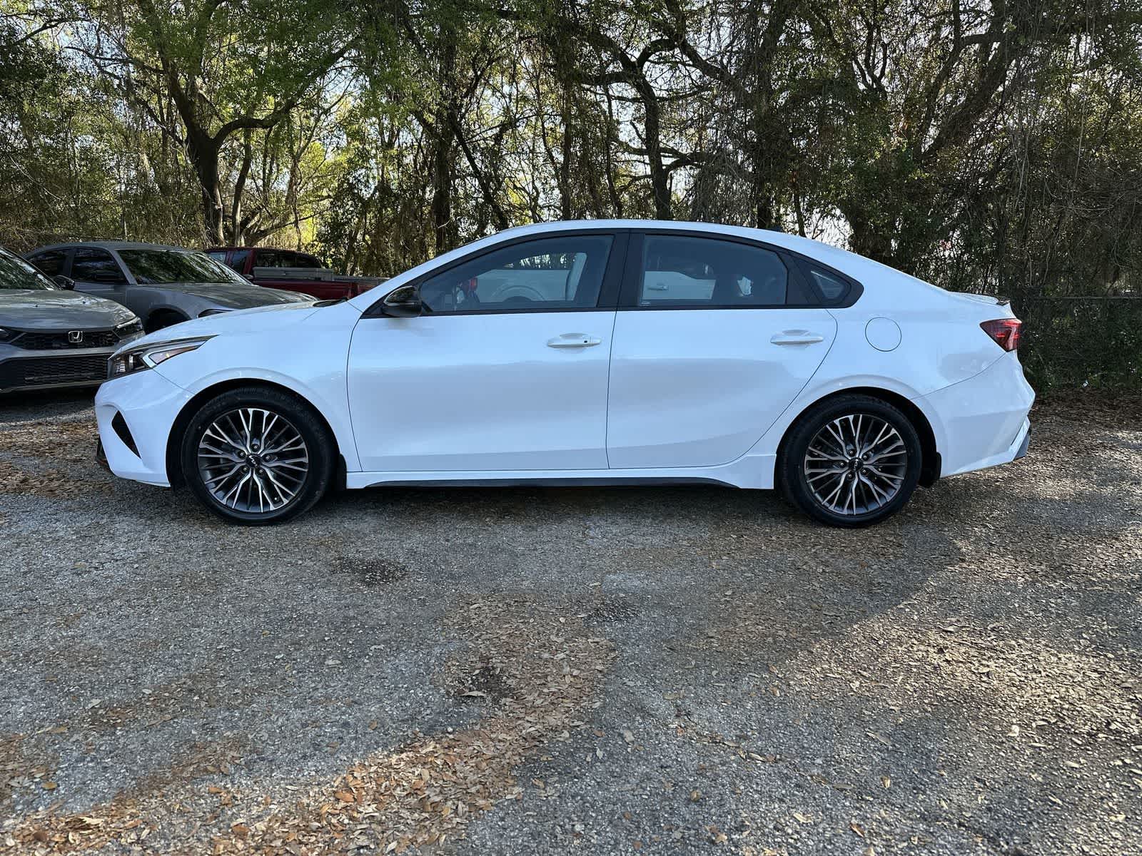 Thumbnail: 2023 Kia Forte - 4