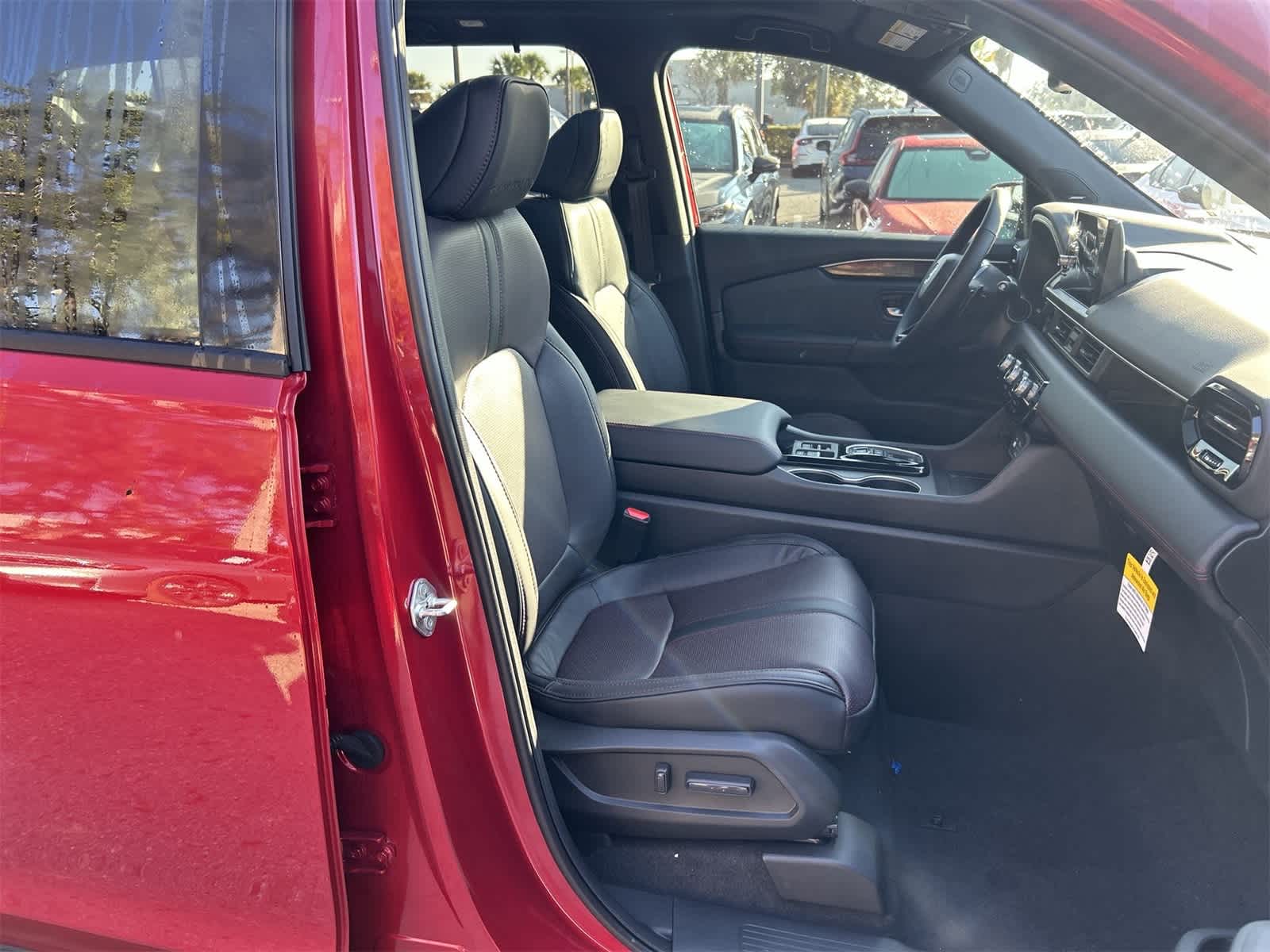 Thumbnail: 2025 Honda Pilot - 14