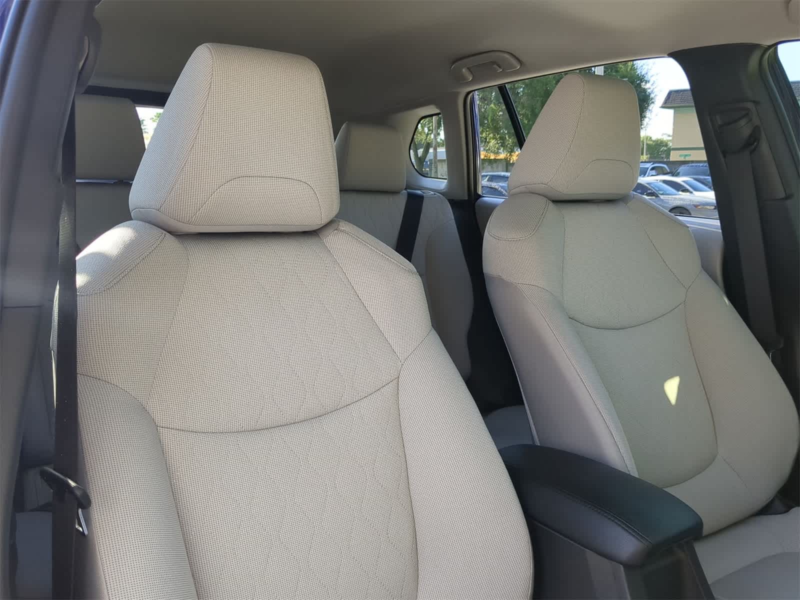 Thumbnail: 2025 Toyota Corolla Cross - 7