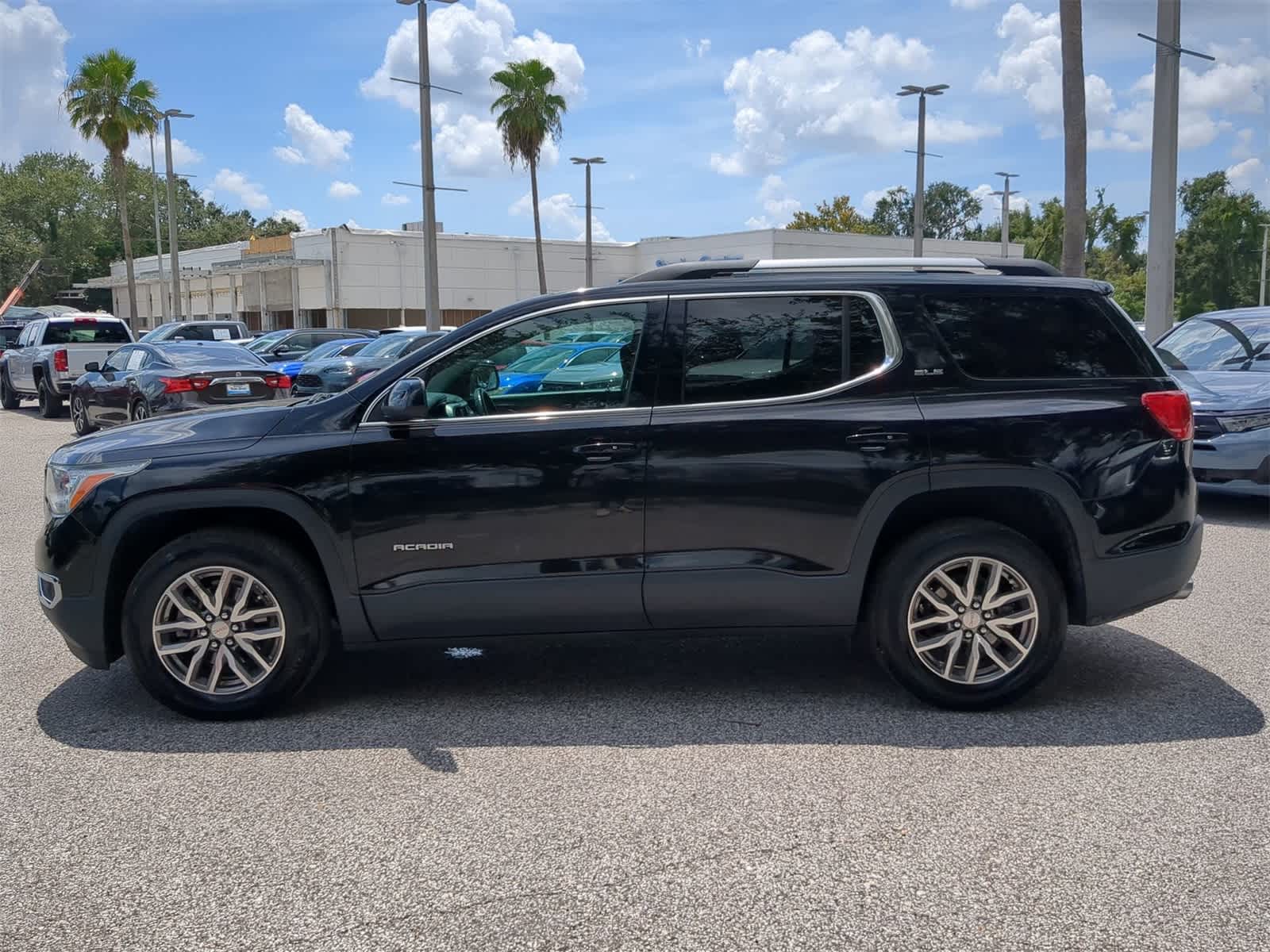 Thumbnail: 2018 GMC Acadia - 3