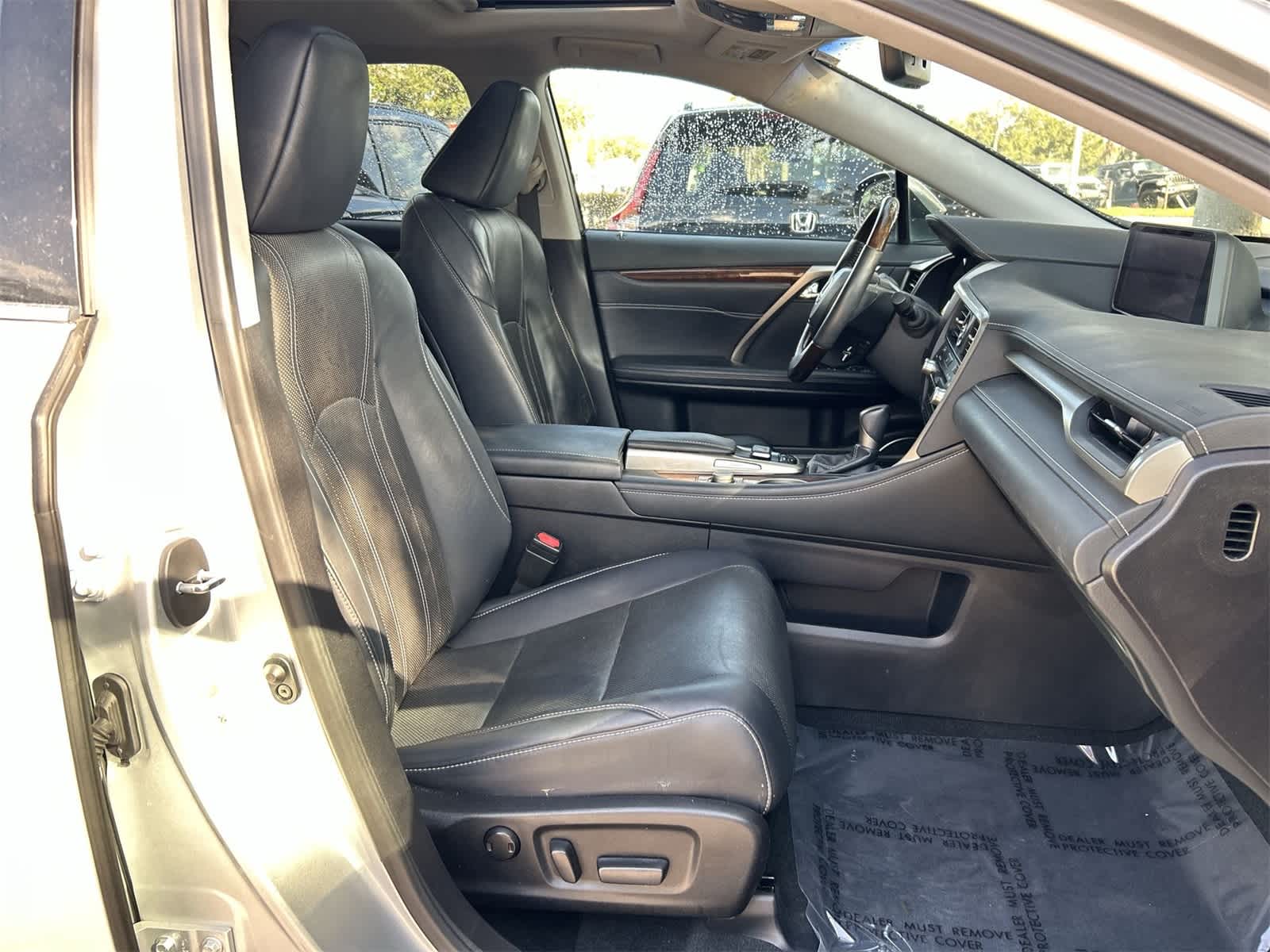 Thumbnail: 2017 Lexus RX - 14