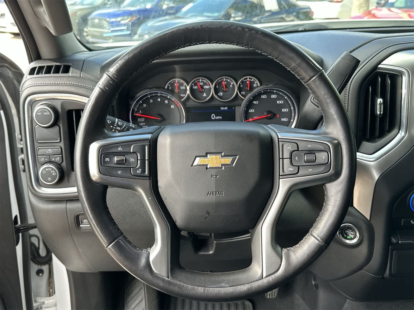 Thumbnail: 2020 Chevrolet Silverado 1500 - 3