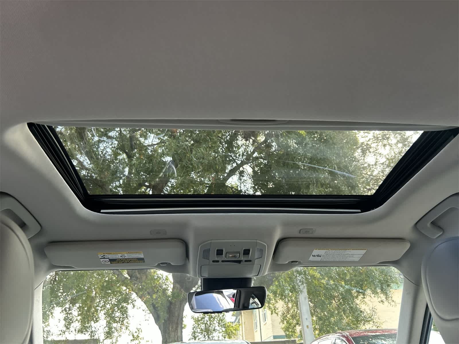 Thumbnail: 2023 Toyota Highlander - 23