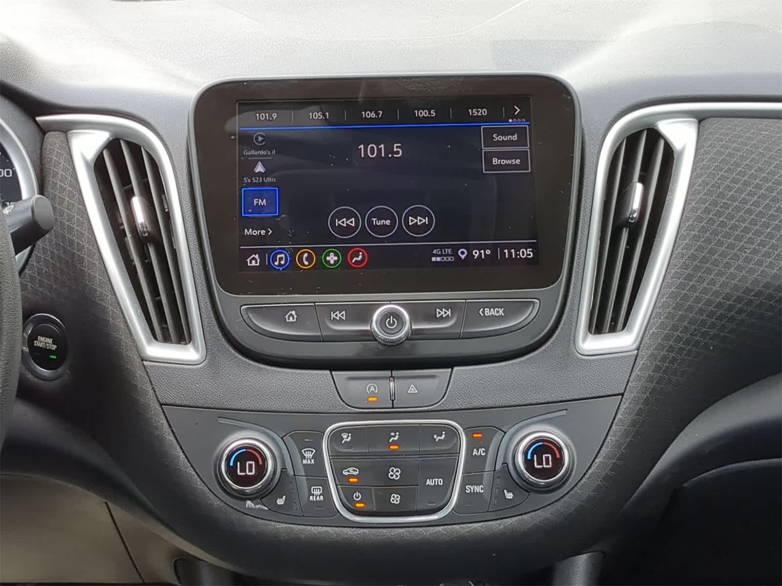 Thumbnail: 2024 Chevrolet Malibu - 17