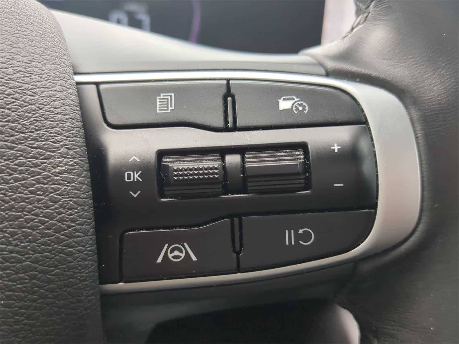 Thumbnail: 2023 Kia Sportage - 24
