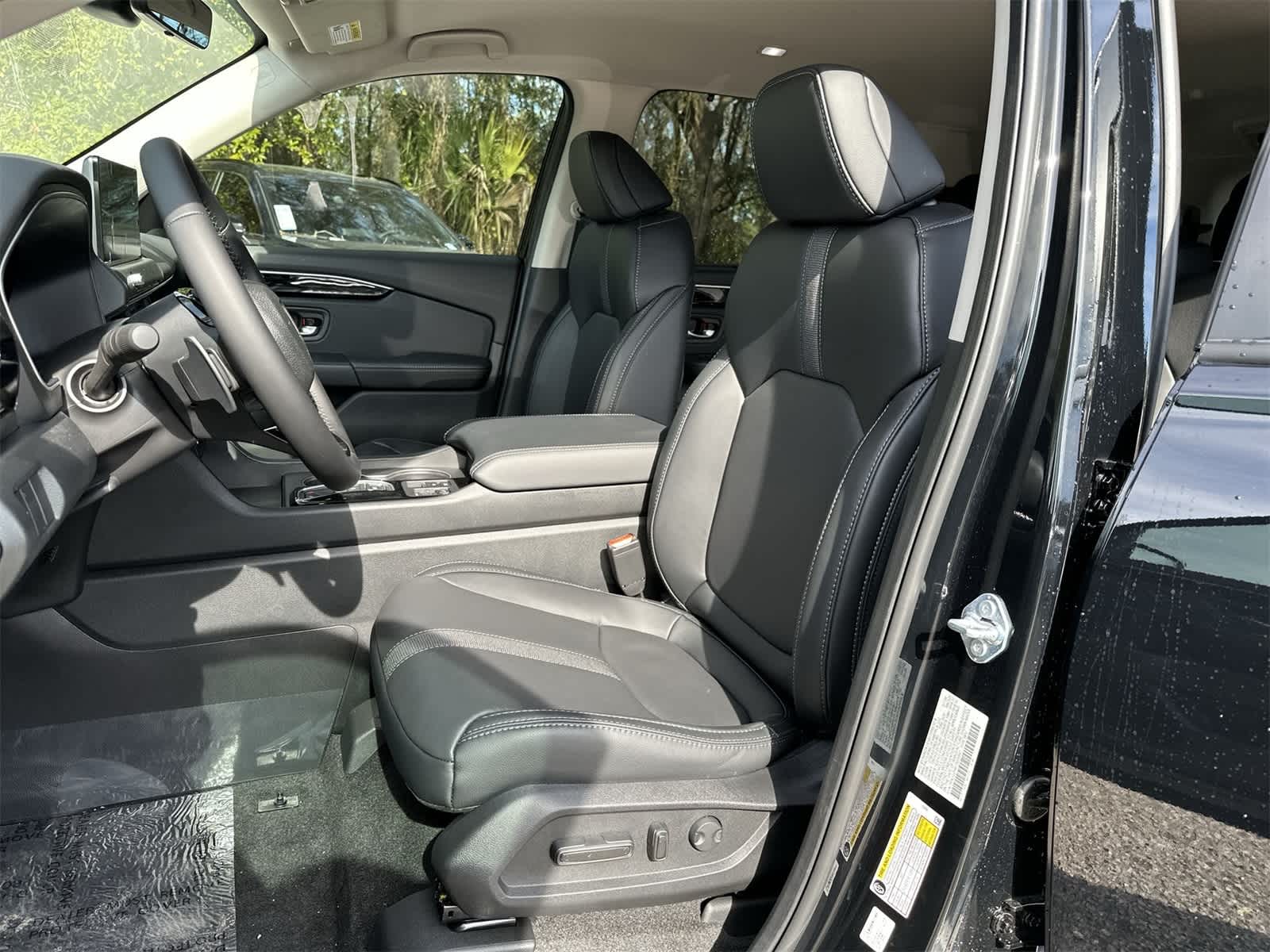 Thumbnail: 2026 Honda Pilot - 10