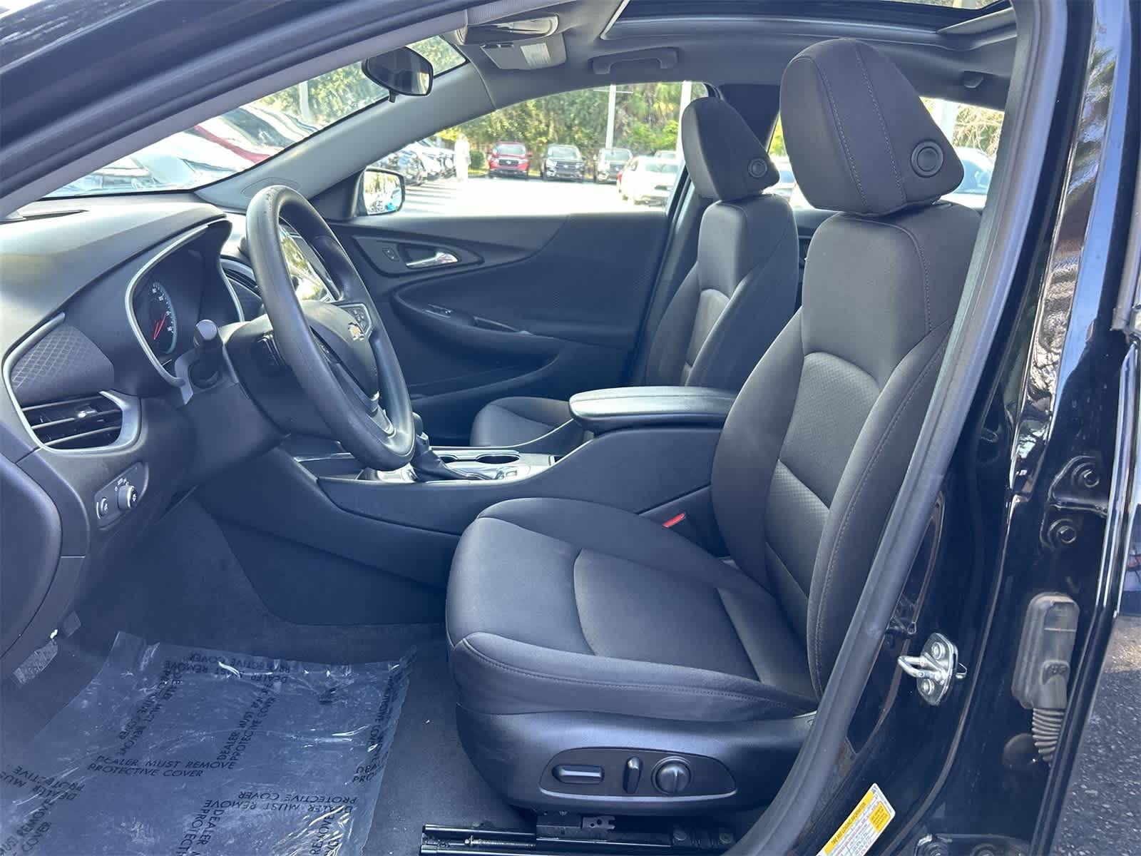 Thumbnail: 2023 Chevrolet Malibu - 11