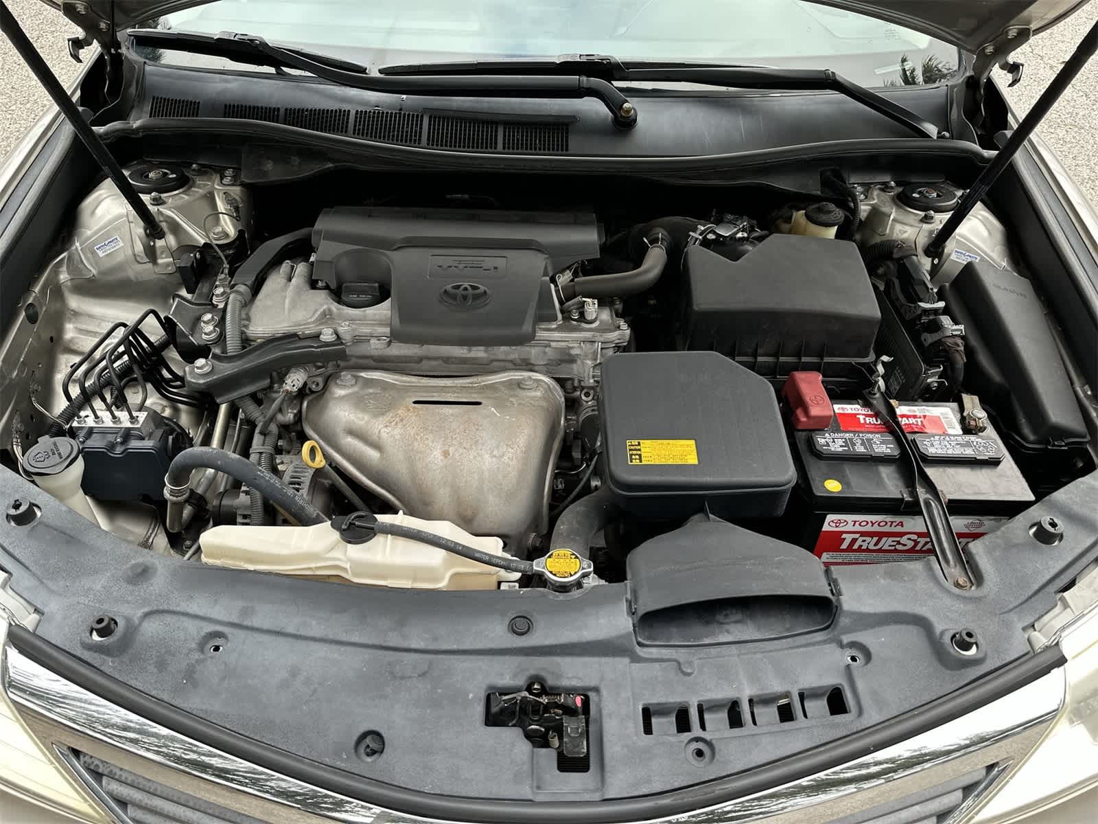 Thumbnail: 2014 Toyota Camry - 10