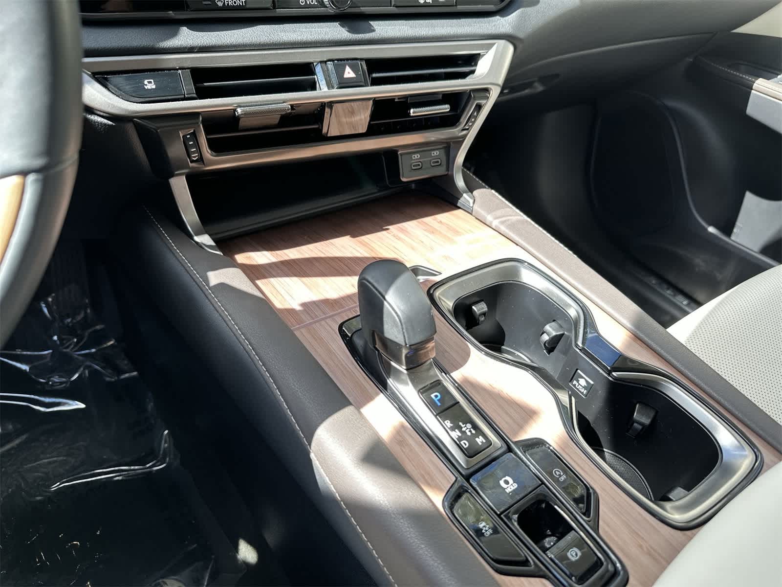 Thumbnail: 2023 Lexus RX - 18