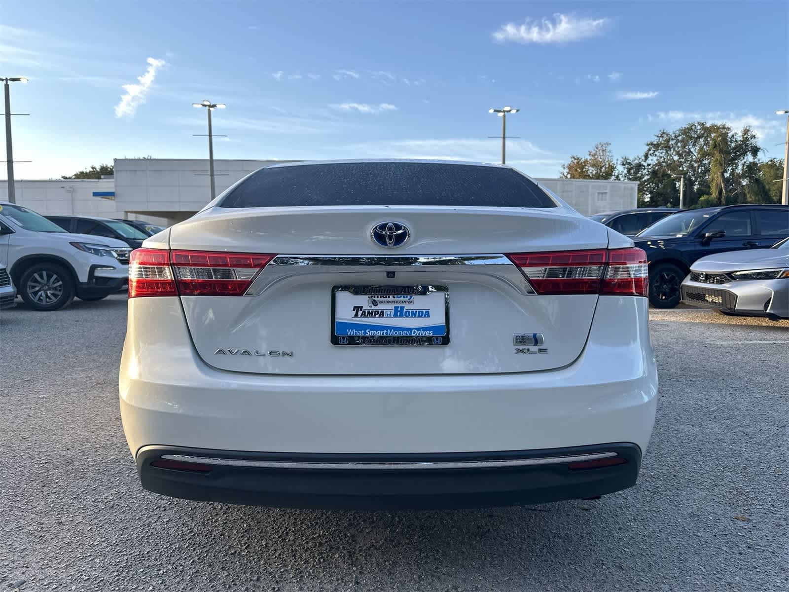 Thumbnail: 2013 Toyota Avalon - 14