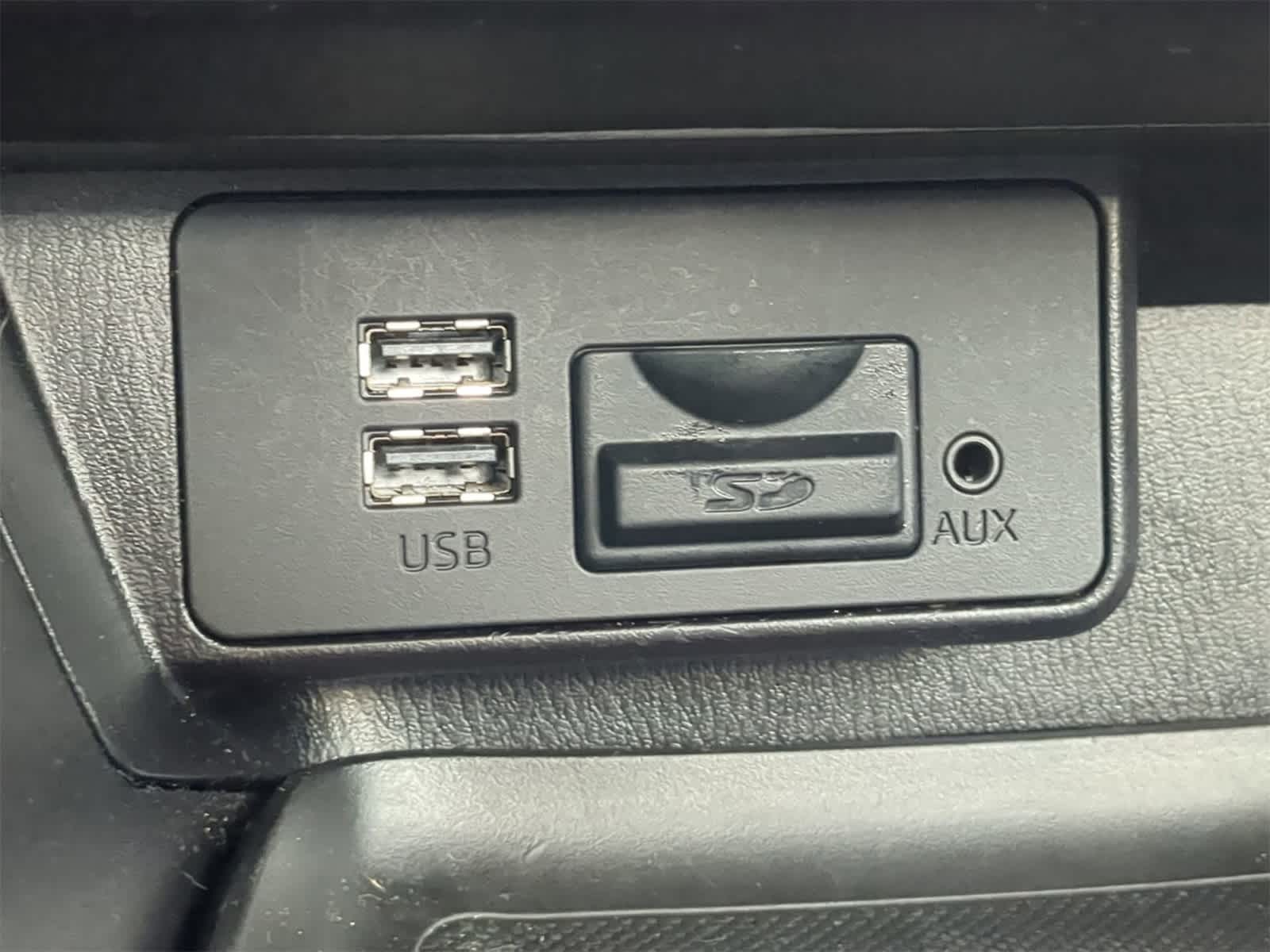 Thumbnail: 2016 Mazda Mazda3 - 21