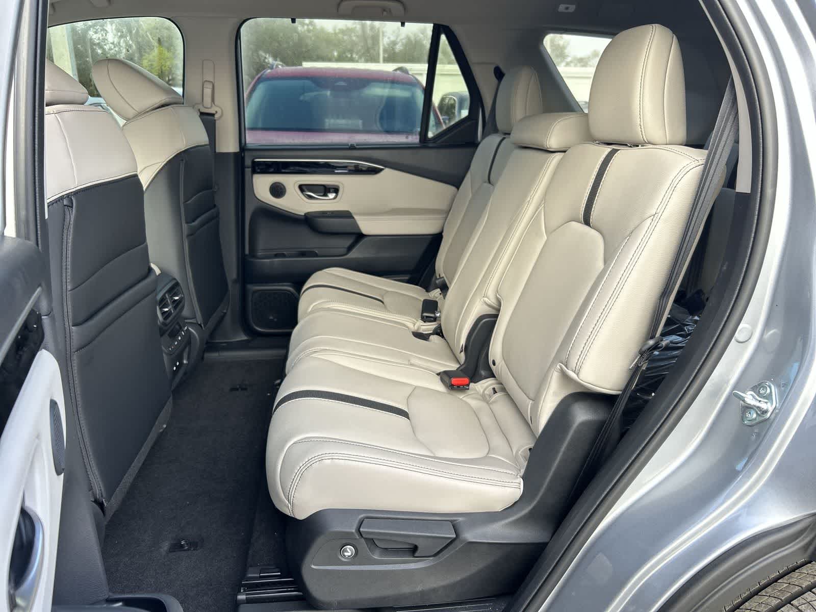 Thumbnail: 2026 Honda Pilot - 15