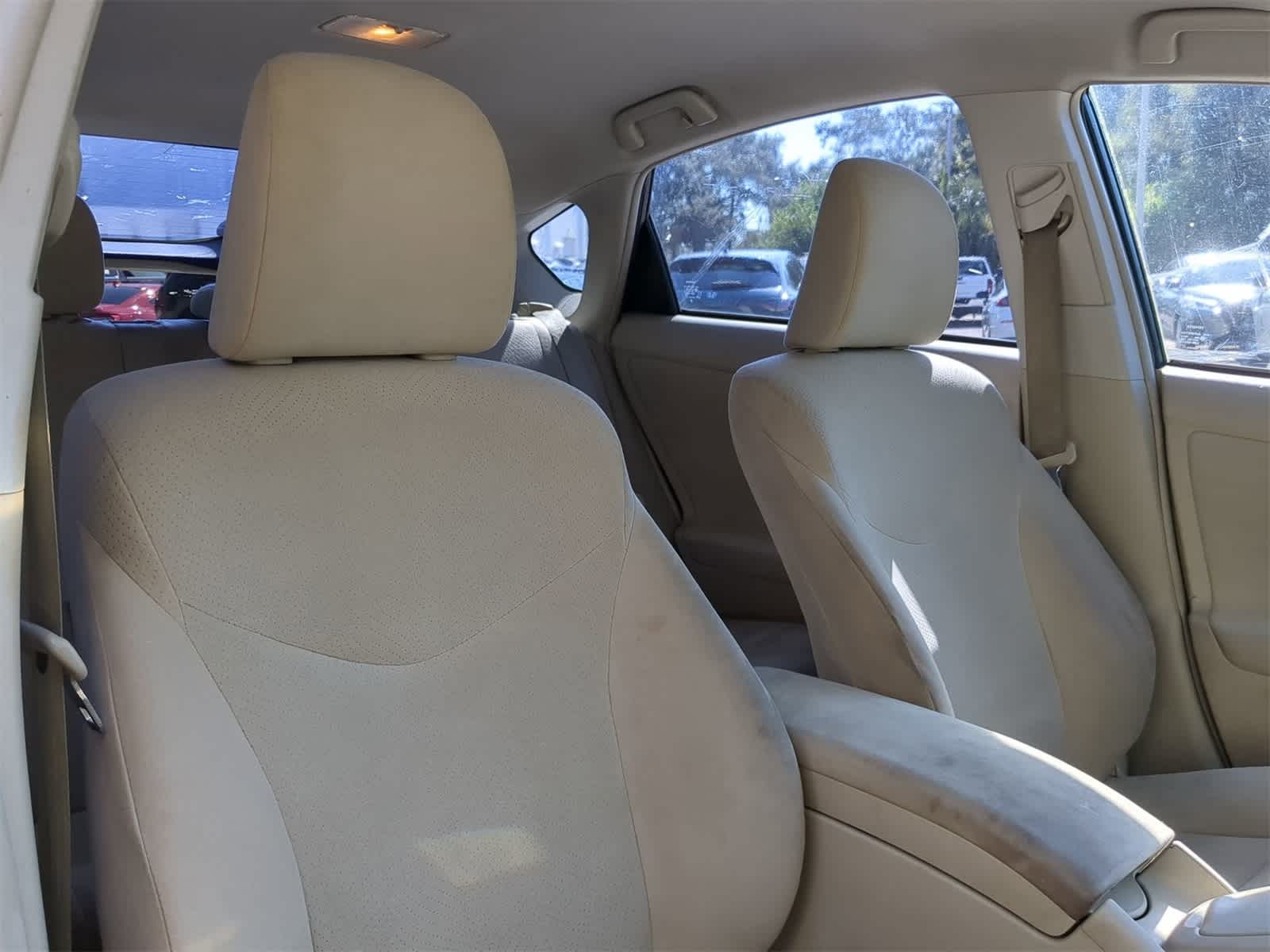 Thumbnail: 2011 Toyota Prius - 7