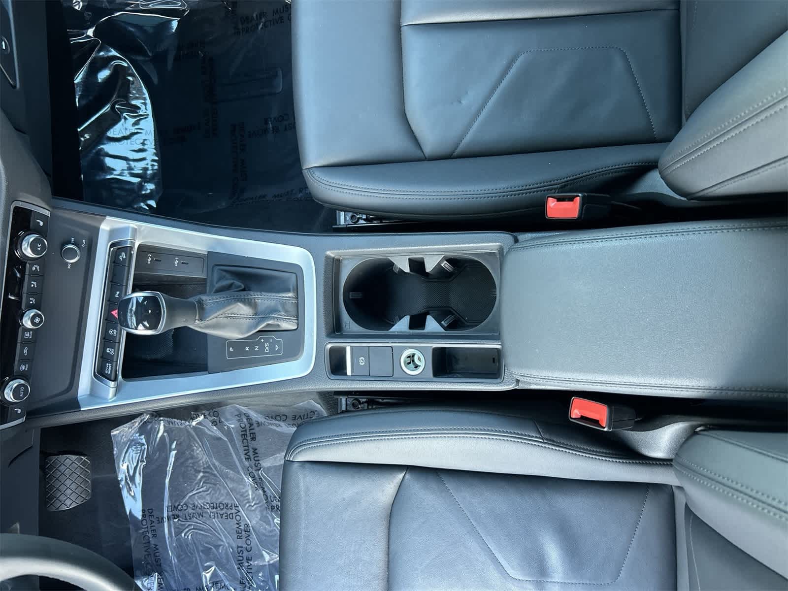 Thumbnail: 2025 Audi Q3 - 15