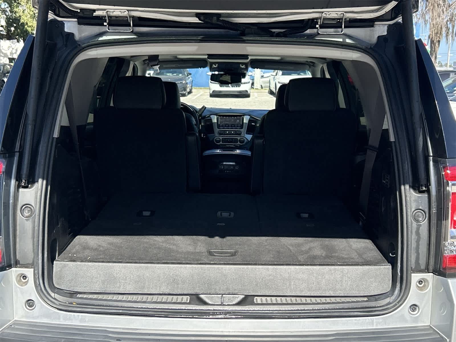 Thumbnail: 2016 GMC Yukon - 19