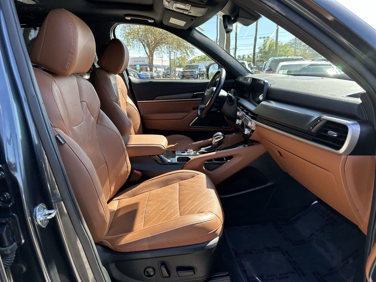 Thumbnail: 2023 Kia Telluride - 14