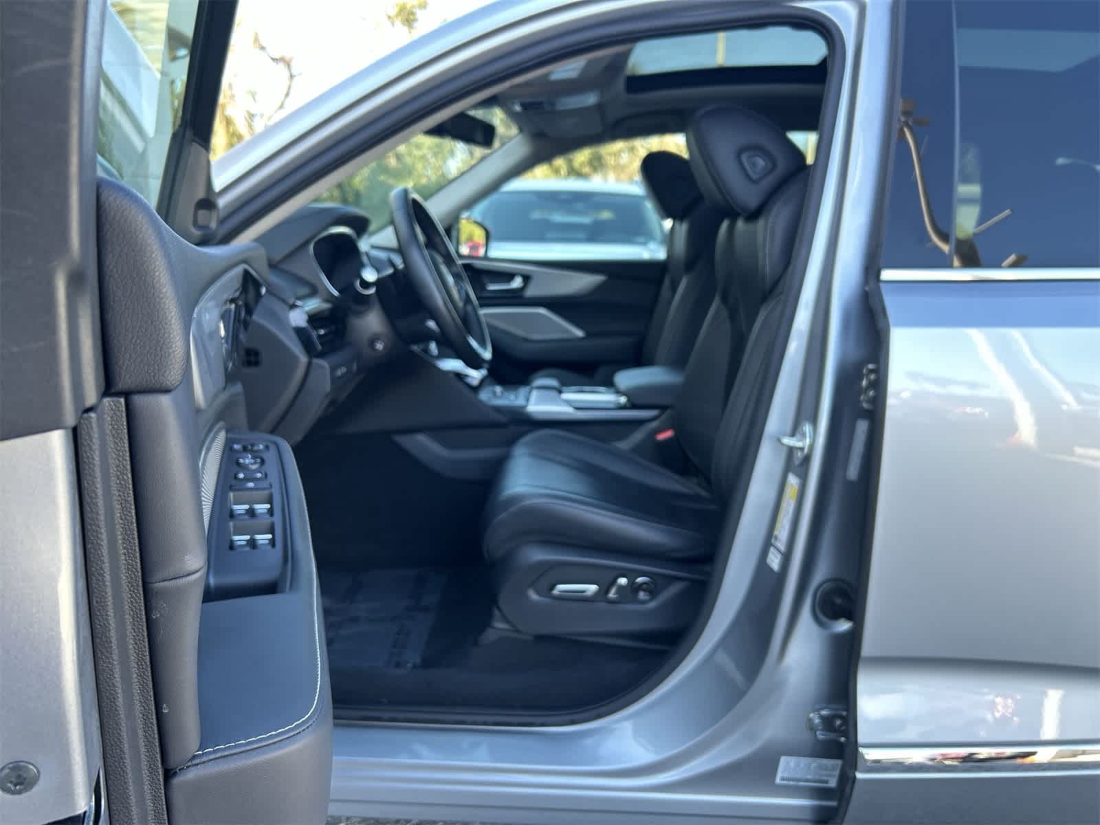 Thumbnail: 2023 Acura MDX - 2