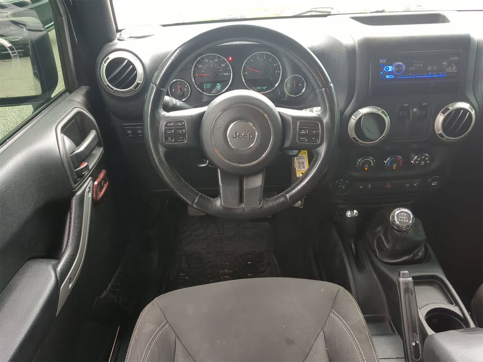Thumbnail: 2017 Jeep Wrangler - 15