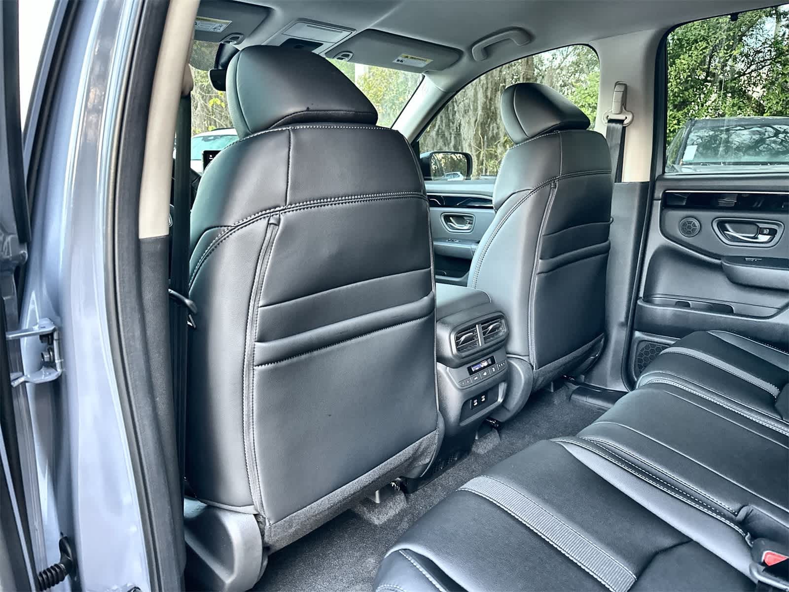 Thumbnail: 2026 Honda Pilot - 12