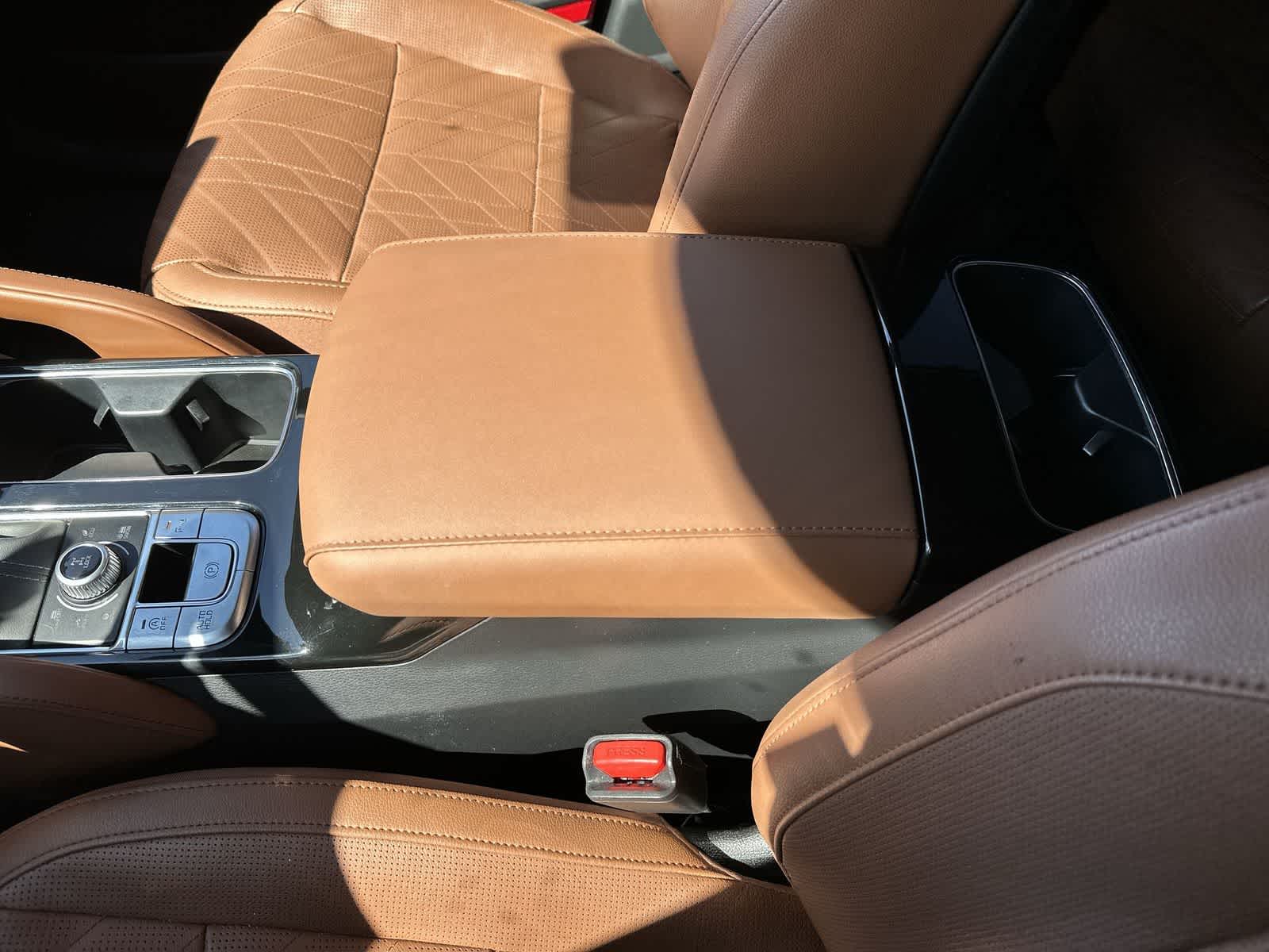 Thumbnail: 2023 Kia Telluride - 21