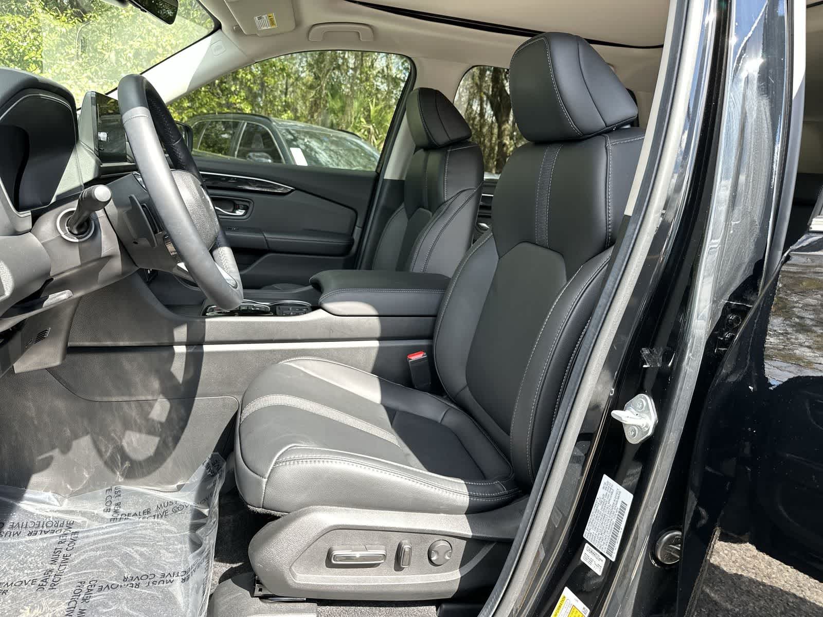 Thumbnail: 2025 Honda Pilot - 10