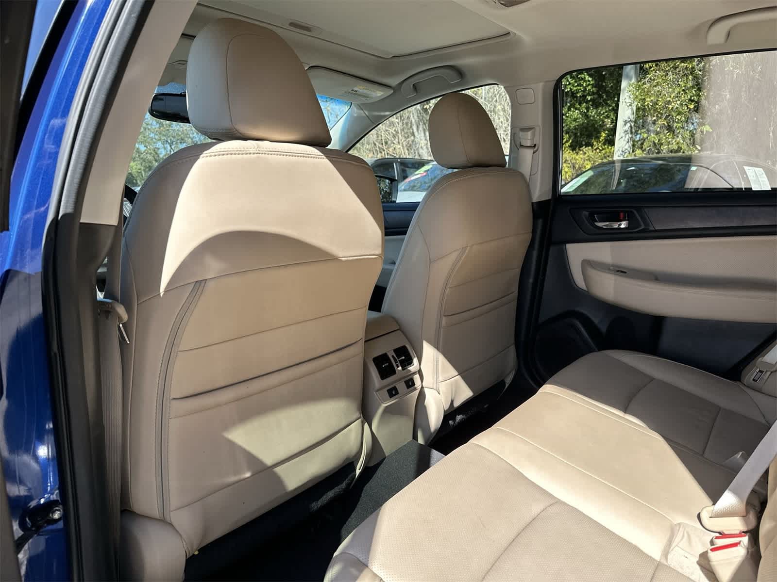 Thumbnail: 2016 Subaru Outback - 11