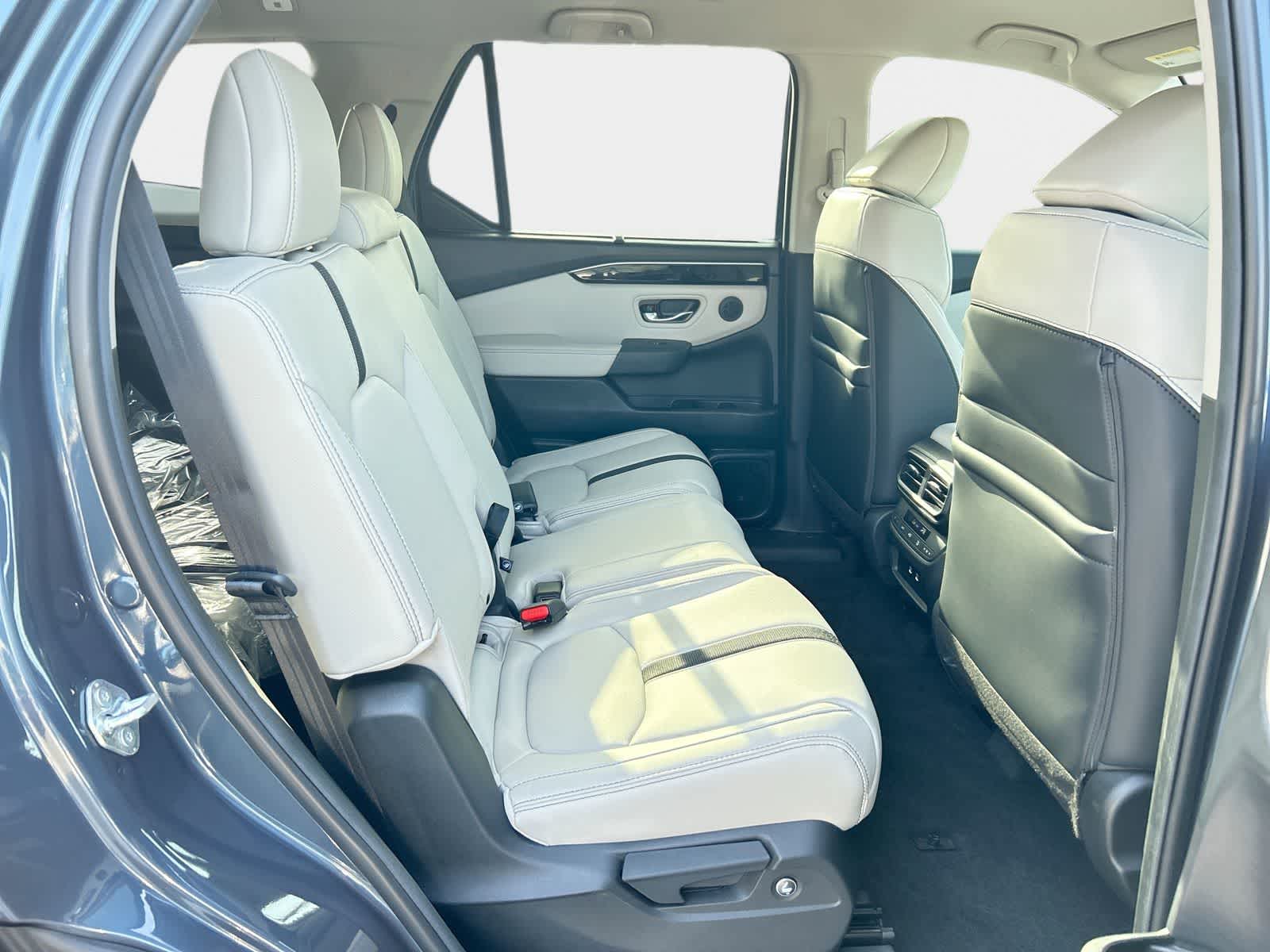Thumbnail: 2026 Honda Pilot - 13