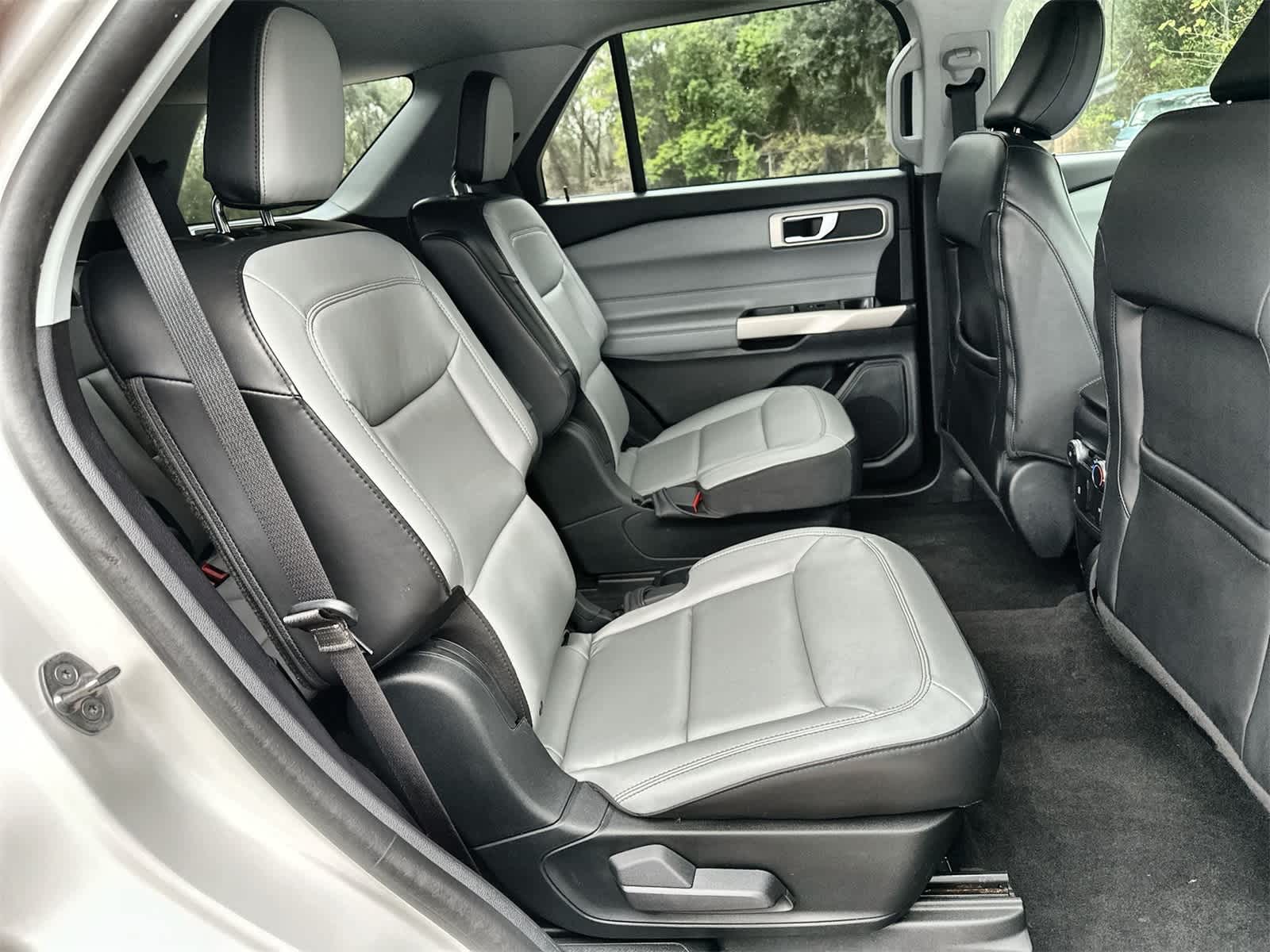 Thumbnail: 2021 Ford Explorer - 13