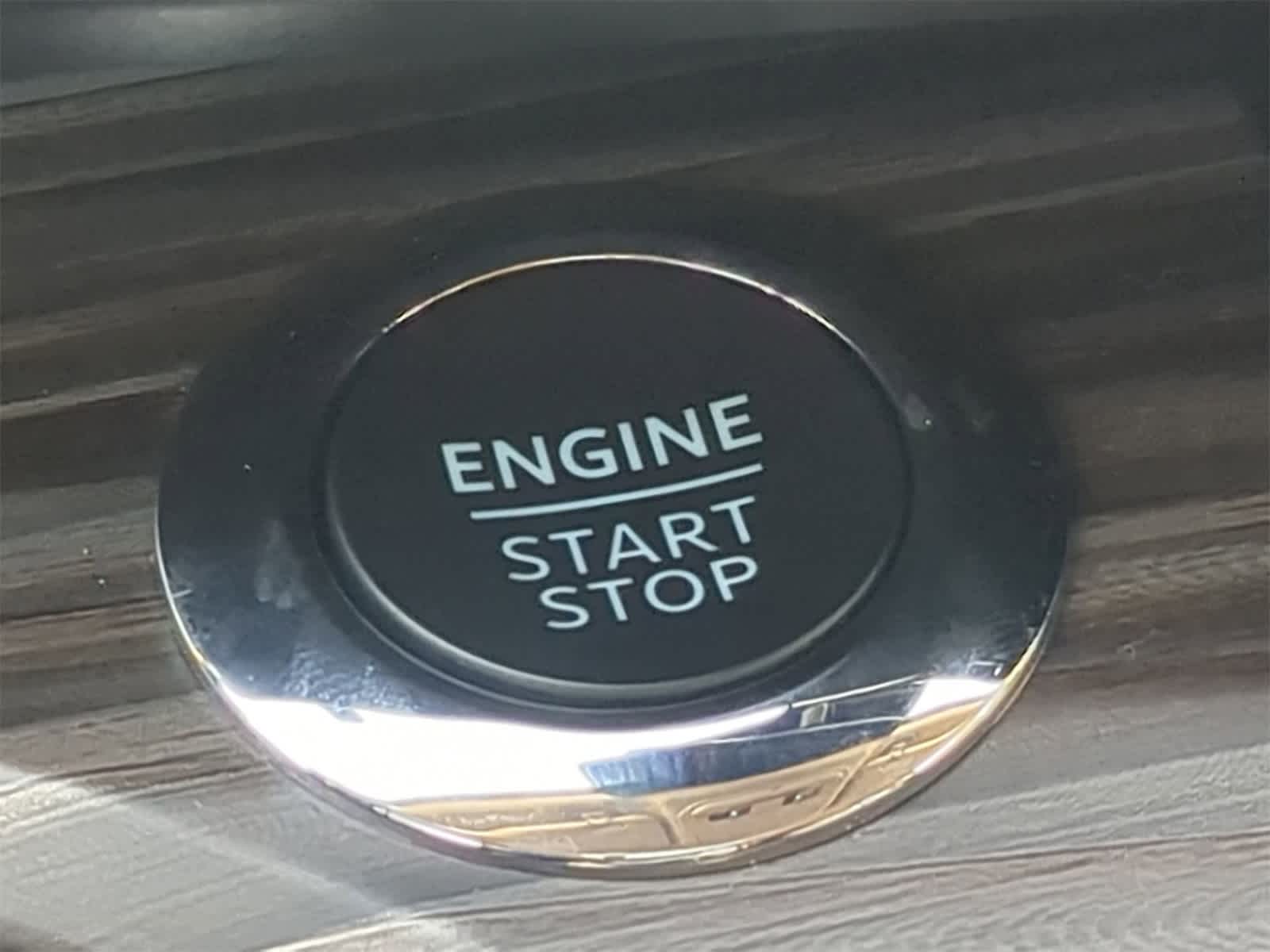 Thumbnail: 2022 Ford Explorer - 28