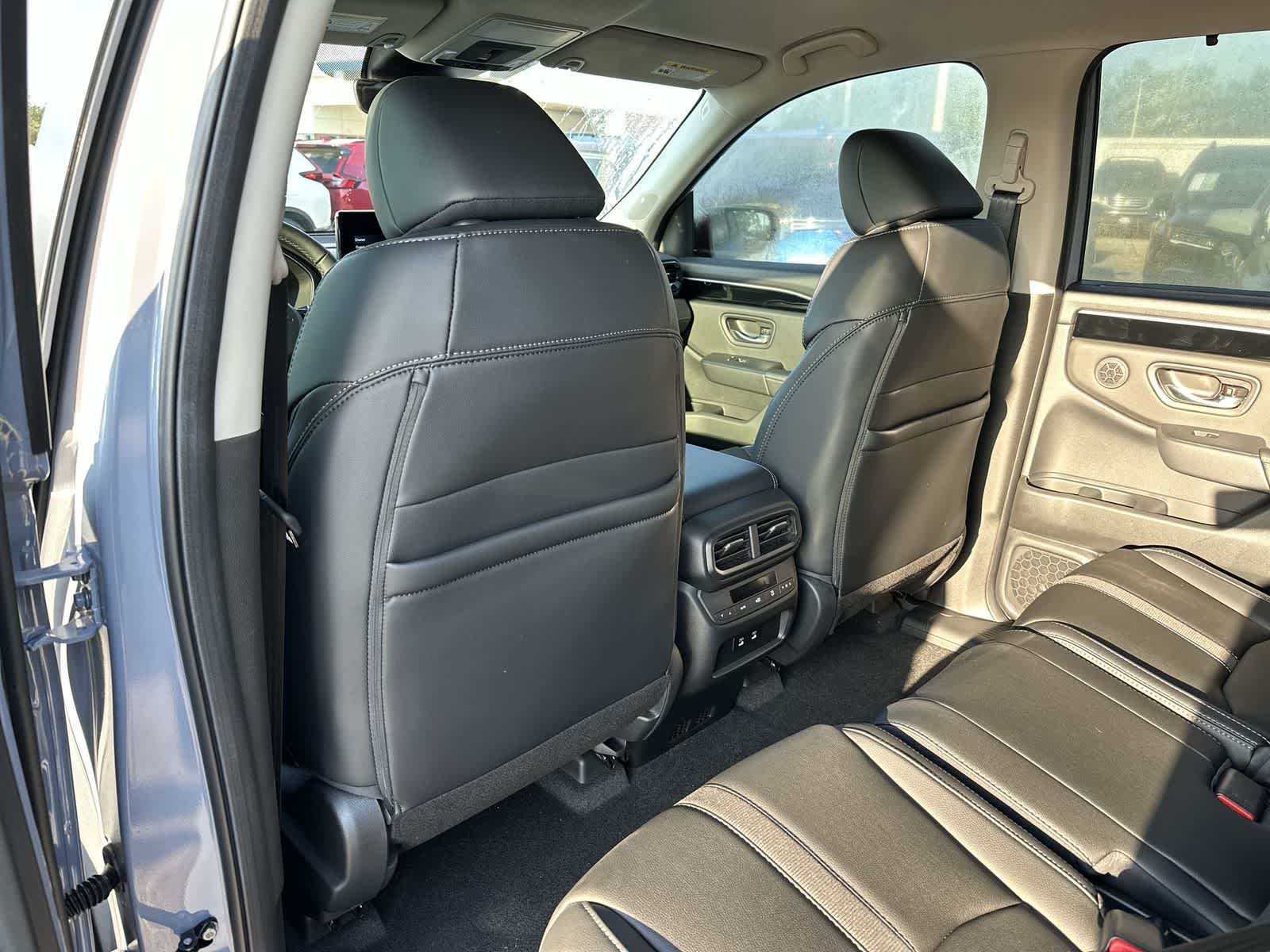 Thumbnail: 2026 Honda Pilot - 12