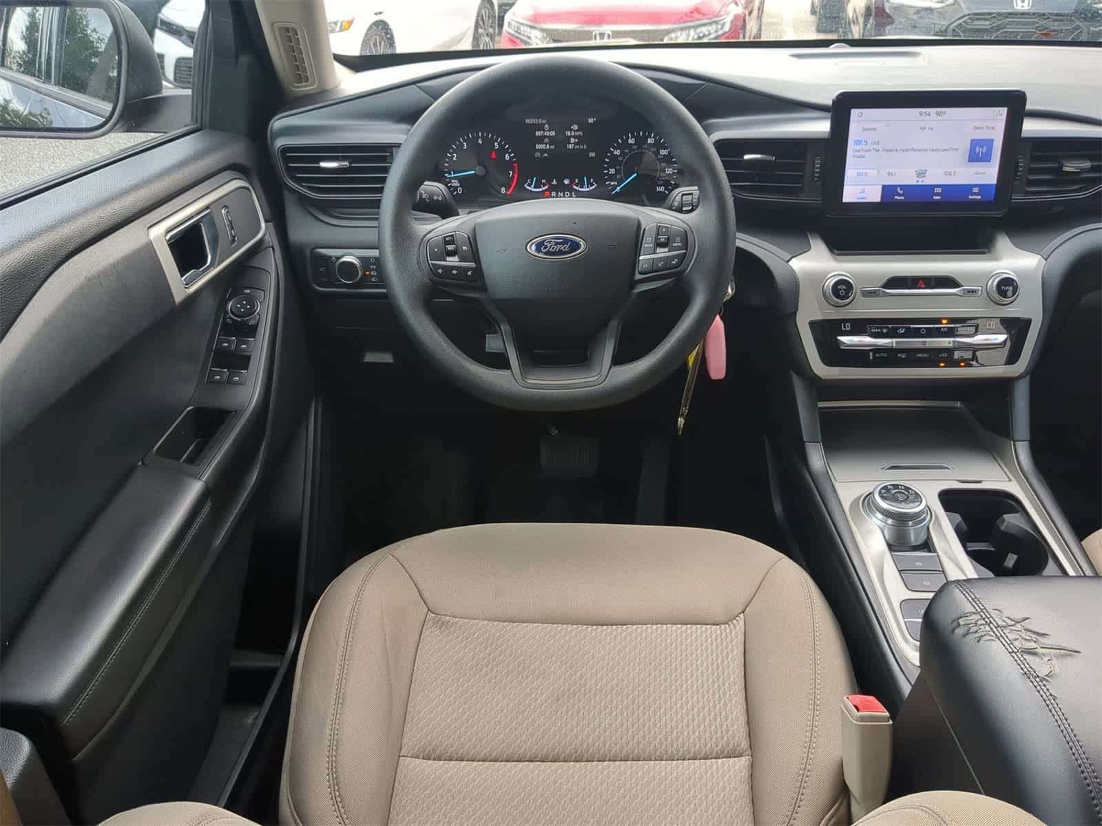 Thumbnail: 2021 Ford Explorer - 16