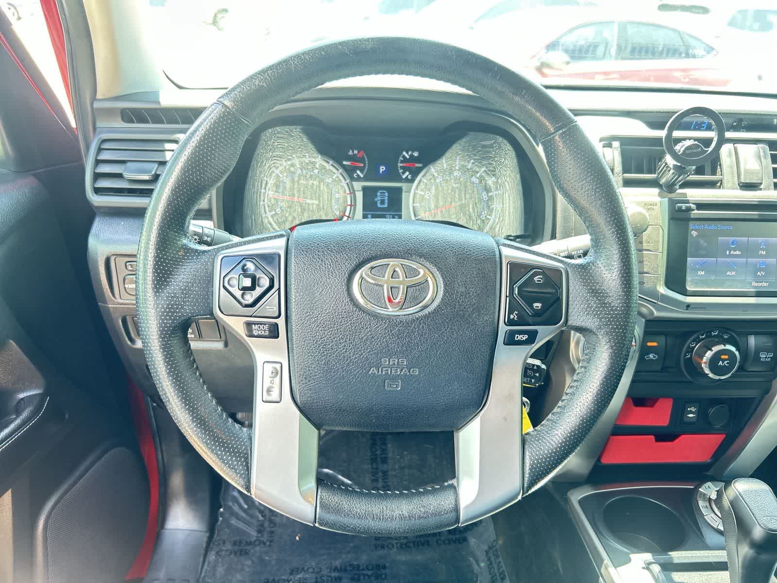 Thumbnail: 2015 Toyota 4Runner - 16