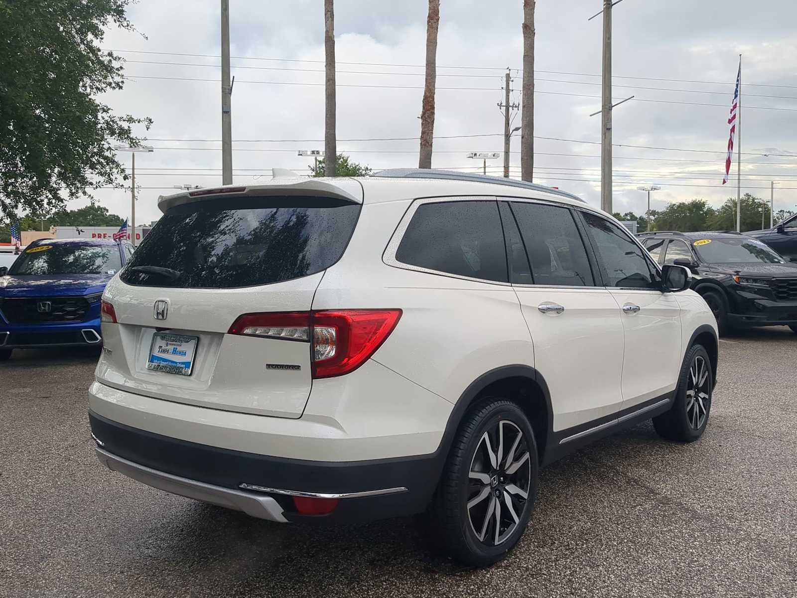 Thumbnail: 2019 Honda Pilot - 6