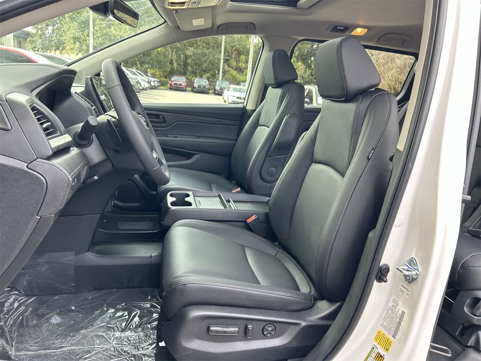 Thumbnail: 2026 Honda Odyssey - 11