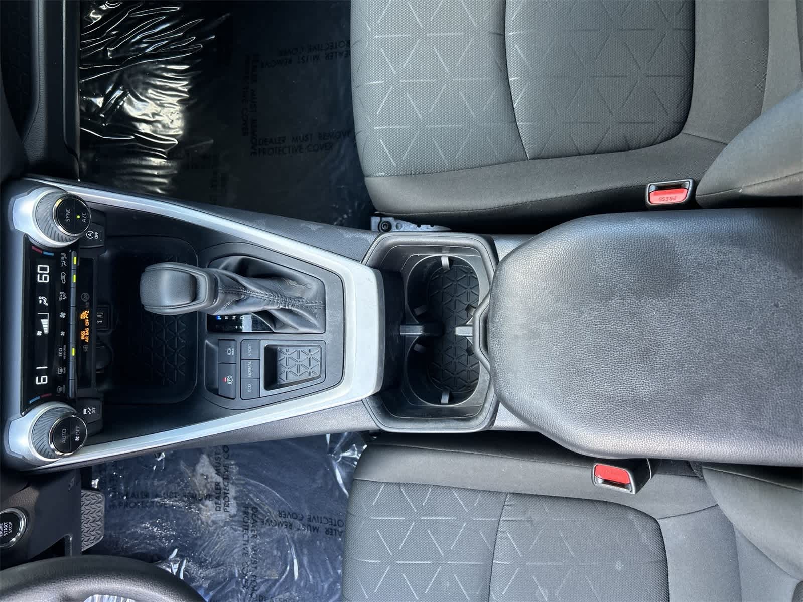 Thumbnail: 2024 Toyota RAV4 - 16